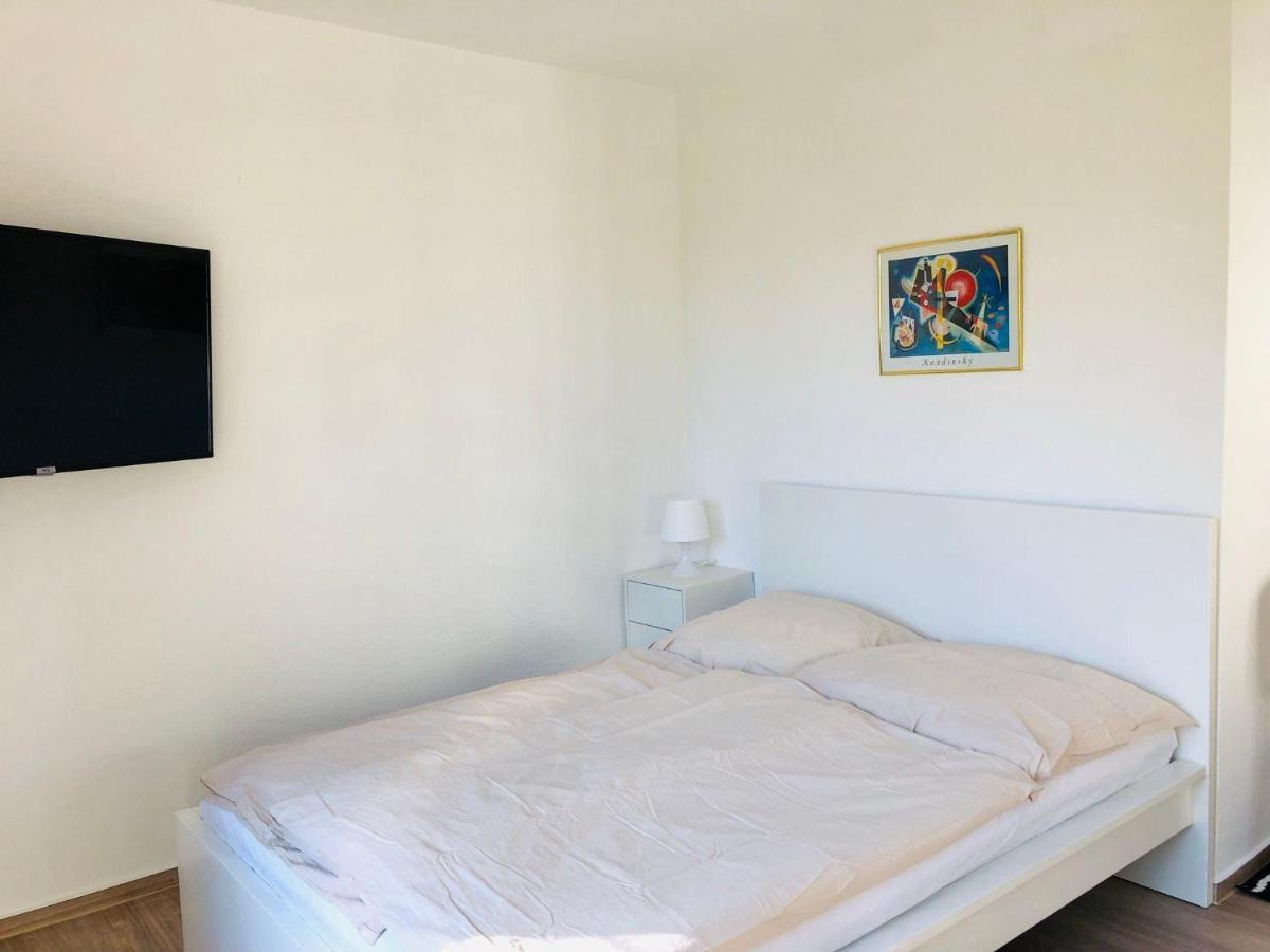 Ferienwohnung-Klaus-Stoertebeker-Mit-Sonnenterrasse-Garten-Zwischen-Strand-Wald-Und-Wiese Gustow (Vorpommern-Rugen) Exterior foto