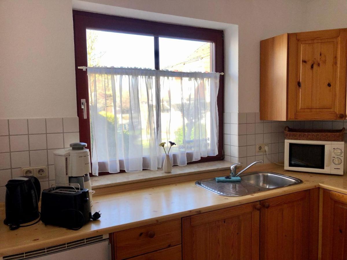 Ferienwohnung-Klaus-Stoertebeker-Mit-Sonnenterrasse-Garten-Zwischen-Strand-Wald-Und-Wiese Gustow (Vorpommern-Rugen) Exterior foto